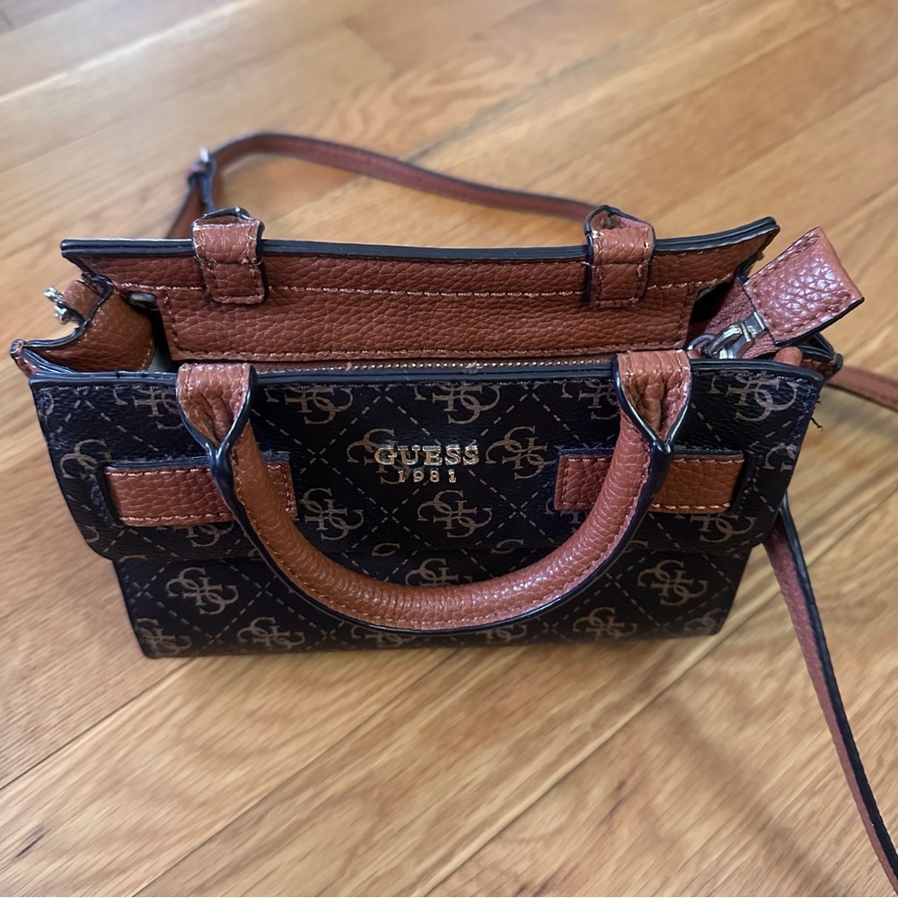 GUESS Black and Brown Women's Bag - Picture 3 of 8